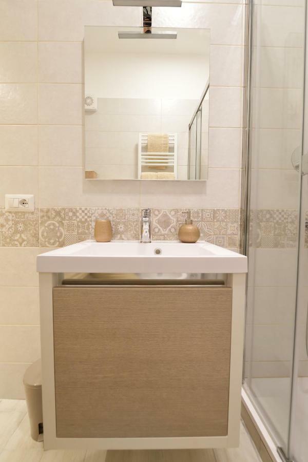 San Pietro Moonlight Luxury Apartment Roma Esterno foto