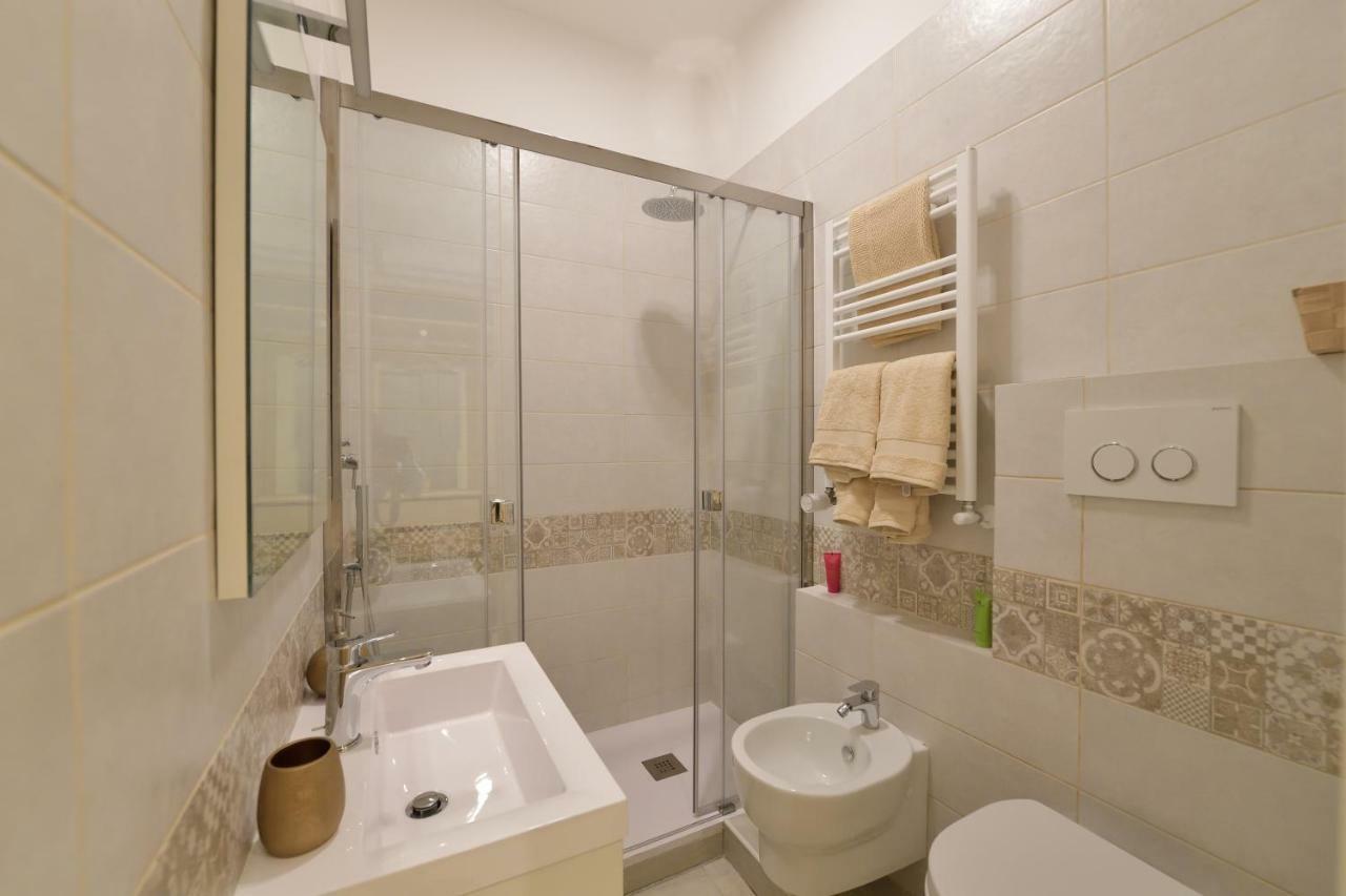 San Pietro Moonlight Luxury Apartment Roma Esterno foto